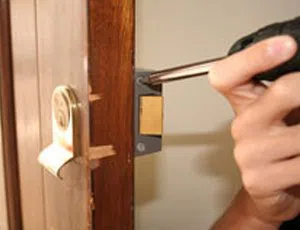 Locksmith Store Apex, NC 919-289-2699 - change-locks-service